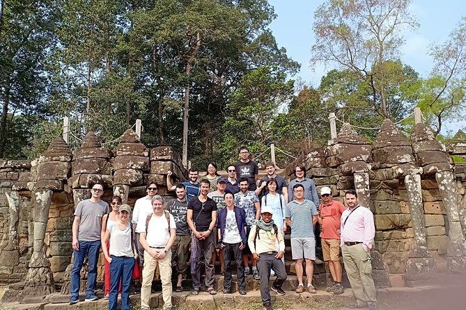 Private Tours Angkor Wat For 3 Days - Guides, drivers, and the private format