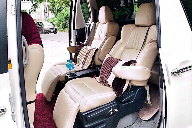Private Transfer from Phnom Penh to Siem Reap by VIP Alphard 2005 - Five to six hours on the road