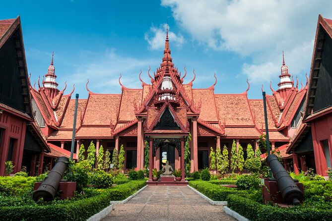 Private Transfer: Phnom Penh Airport to Phnom Penh City - What the Driver Does, and What You Still Need to Do