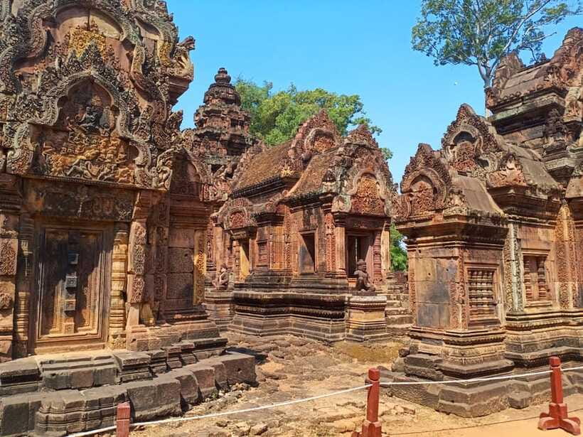 Private Trip to Banteay Srei, Rolous Group & Tonle Sap Lake - What to pack and how to pace the day