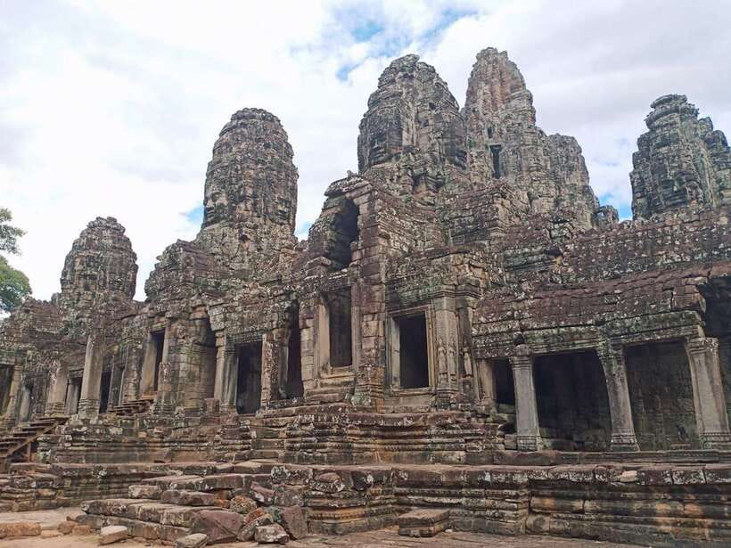 Private Two Day Trip: Angkor Temples with Floating Village - Day one begins with Angkor Wat