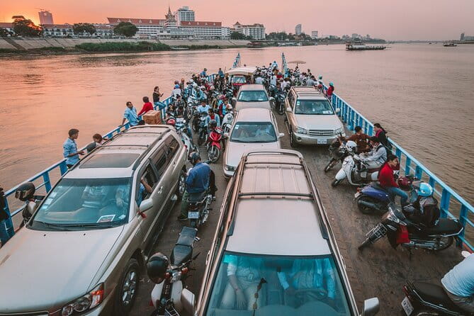 Riverside Walking Tour with Snack, Drinks & Local Ferry Ride - Why This Short Phnom Penh Tour Works