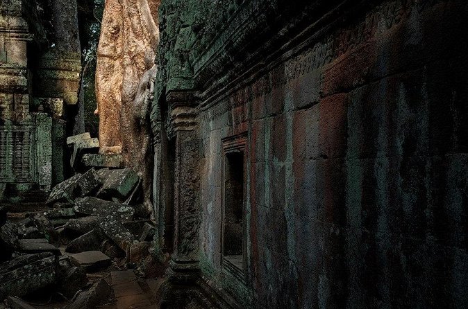Secret Temples of Angkor - Guided Tour in Siem Reap - Wat Preah Ngok and a Cambodian water blessing