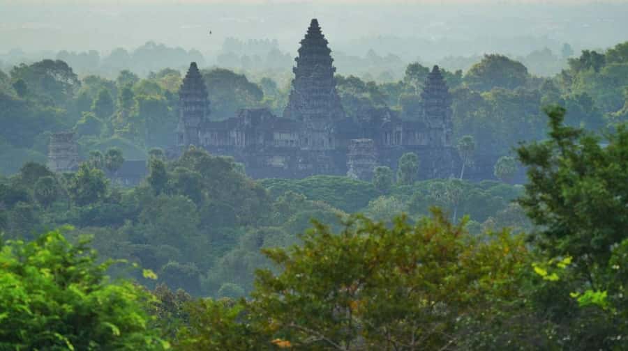 Shared day tour with Spanish-speaking guide at Angkor Temple. - Why this one-day Angkor route works