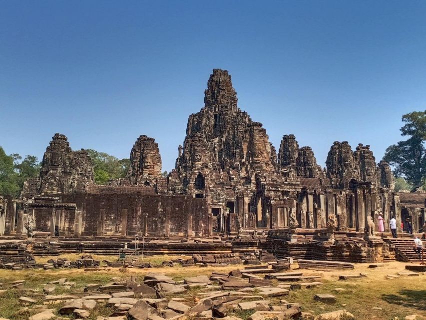Sharing Trip to Angkor Temple with sunset - The guide and driver make the difference