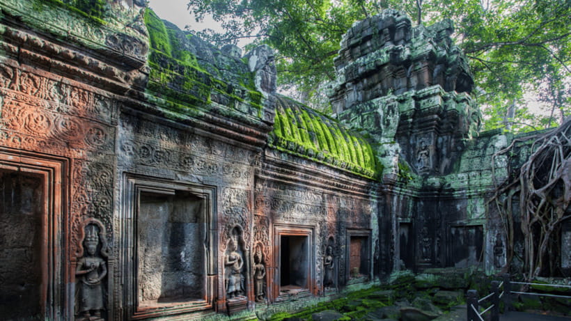 Siem Reap: 2-Days Angkor Wat with Sunrise Small-Group Tour - Angkor Thom and Bayon’s carved faces
