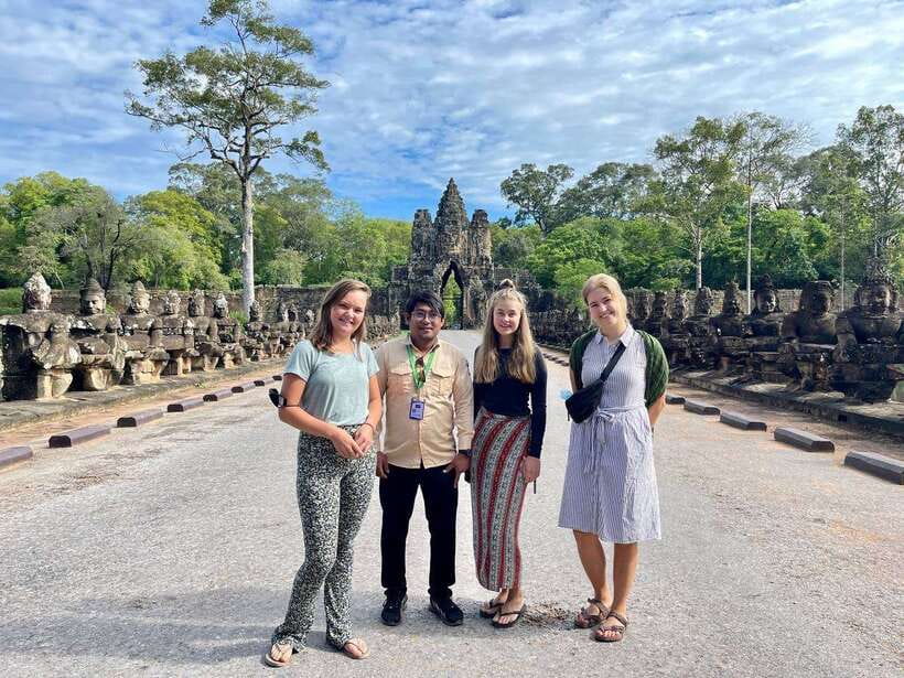 Siem Reap: 3-Day Discover of Angkor - Day three: sunrise at Angkor Wat