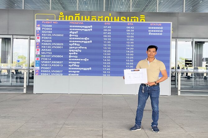 Siem Reap: Airport Pickup or Transfer Private Car - This is a transfer, not an Angkor Wat tour