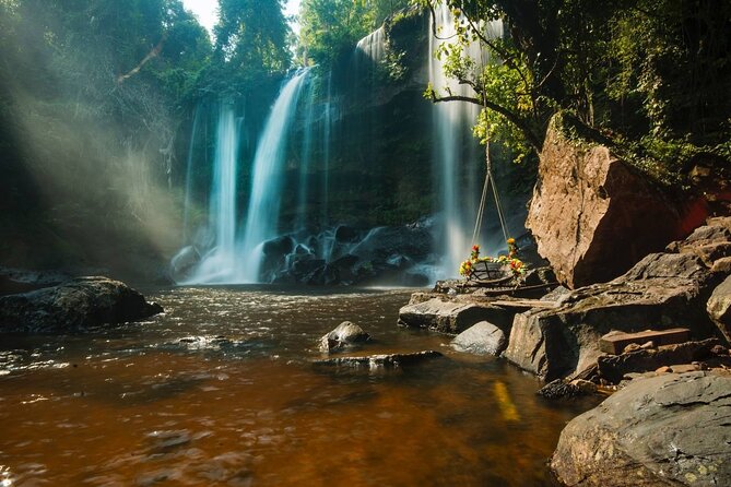 Siem Reap Angkor Private Tour Guide in English and Spanish - Bayon and the famous smiling faces