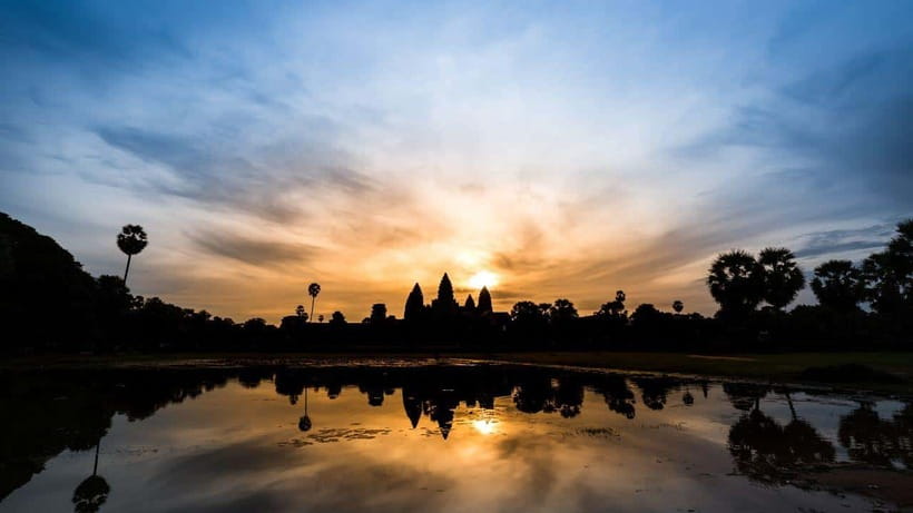 Siem Reap: Angkor Sunrise 1- or 2-Day Guided Temples Tour - Key points to know before booking