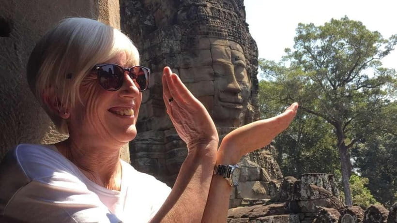 Siem Reap: Angkor Sunrise 1- or 2-Day Guided Temples Tour - Day 1: Pre Rup and the road to Banteay Srei