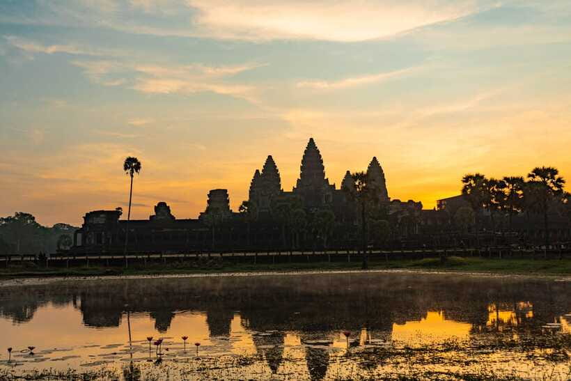 Siem Reap: Angkor Sunrise 2 Days Guided Bike Tour - Angkor Thom and Bayon Bring the Stonework Into Focus