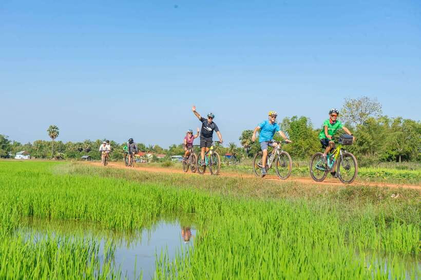 Siem Reap: Angkor Sunrise 2 Days Guided Bike Tour - Preah Khan and Ta Prohm Add Two Different Moods