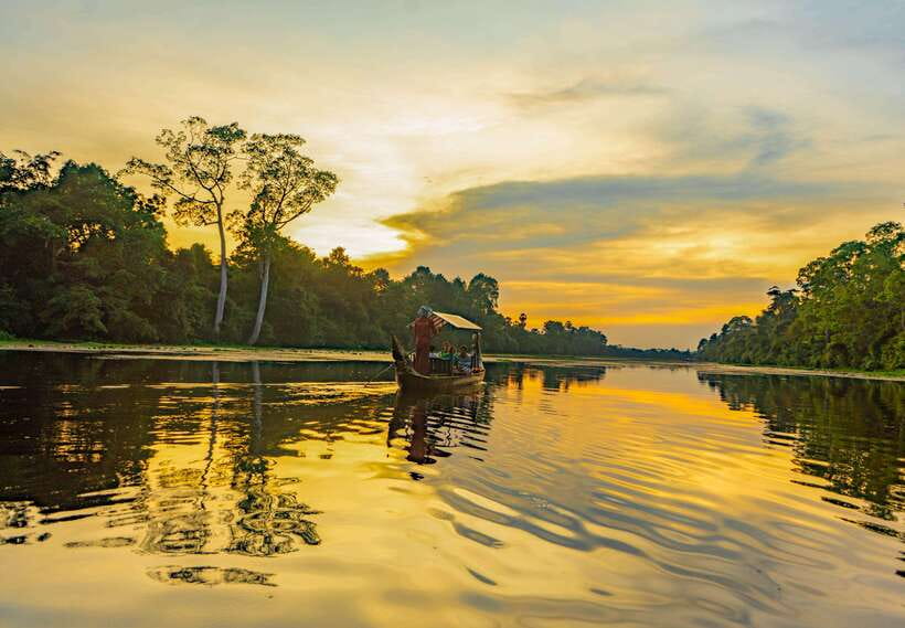 Siem Reap: Angkor Sunrise Tour Include Breakfast & Lunch - Key points at a glance