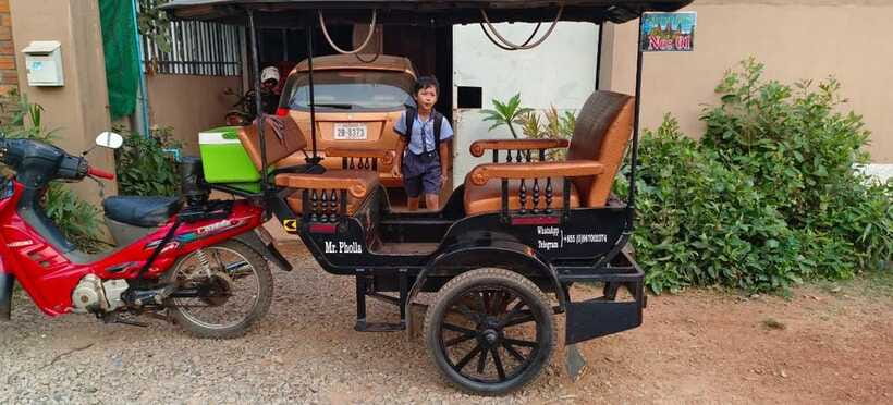 Siem Reap: Angkor Temples Tour by a Private Tuk Tuk - Angkor Thom through the South Gate
