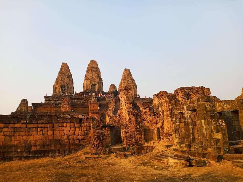 Siem Reap: Angkor Wat and Banteay Srei Temple Day Tour - Key points to know before you book