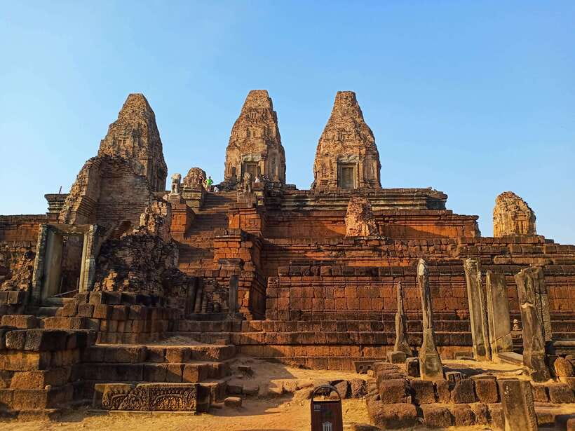 Siem Reap: Angkor Wat and Banteay Srei Temple Day Tour - Why this private Angkor circuit works