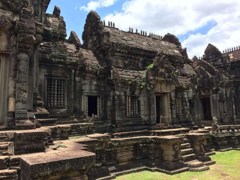 Siem Reap: Angkor Wat, Angkor Thom, and Banteay Srei Tour - What the $155 group price really buys you