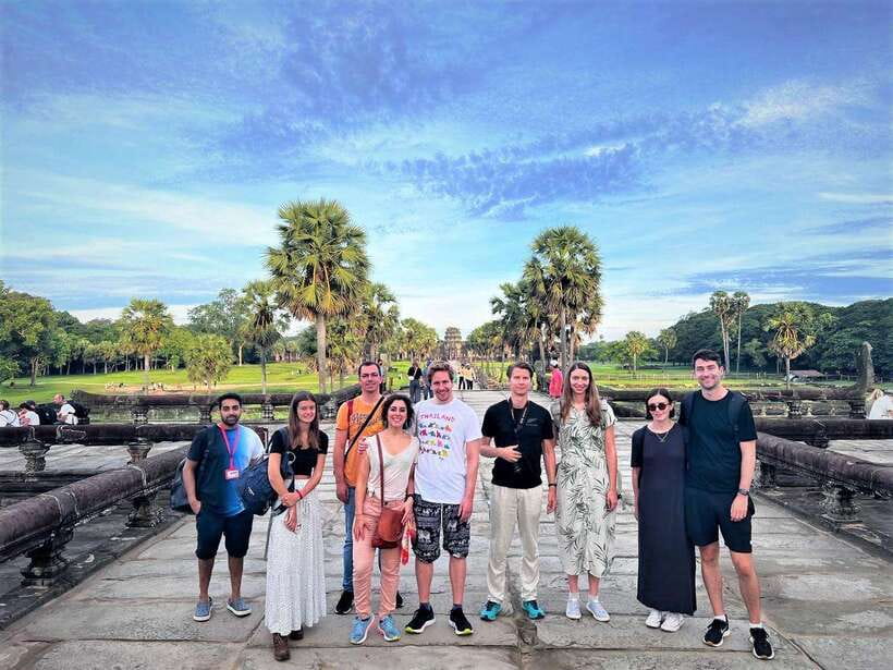Siem Reap: Angkor Wat, Bayon & Ta Prohm Guided Tour - Leaving Siem Reap in an air-conditioned van