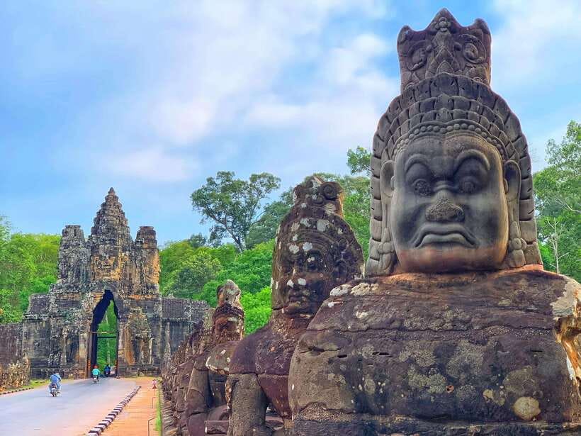 Siem Reap: Angkor Wat Private Tour by Tuk-Tuk - Ta Keo, a less decorated but memorable stop
