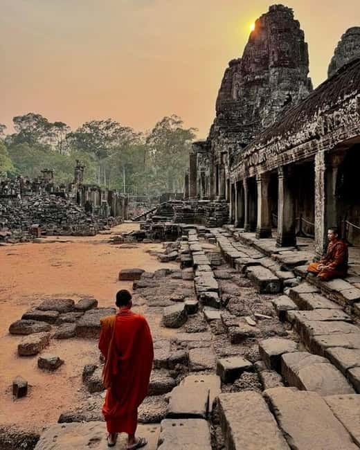 Siem Reap: Angkor Wat Private Tour with Sunrise - Angkor Thom’s gates and royal center