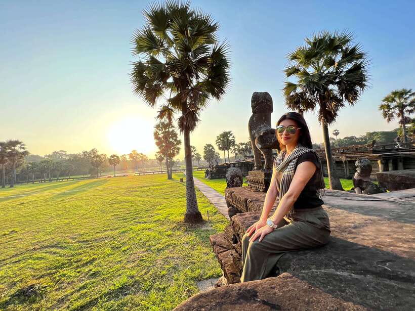 Siem Reap: Angkor Wat Small-Group Day Tour and Sunset - Starting from Siem Reap at 8:00 a.m.