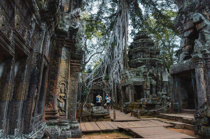 Siem Reap: Angkor Wat Small-Group Full Day Tour and Sunset - Lunch and palm-making in Phum Preah Dak