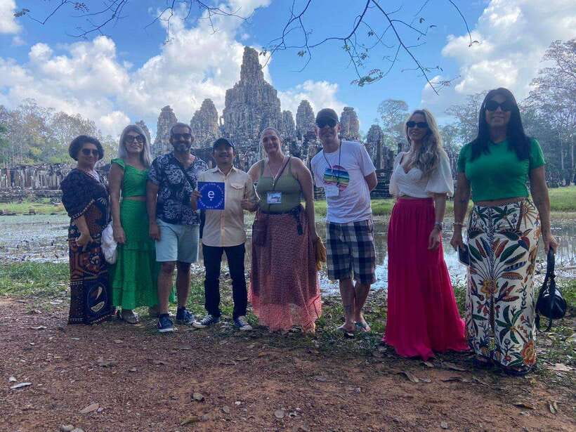 Siem Reap: Angkor Wat Small Group Tour with Spanish Guide - Ta Prohm, where the forest takes over