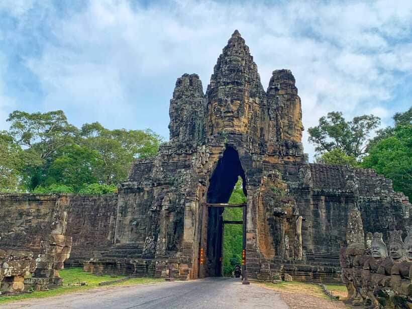 Siem Reap: Angkor Wat Sunrise for Group or Private Tours - What the $12 price really includes