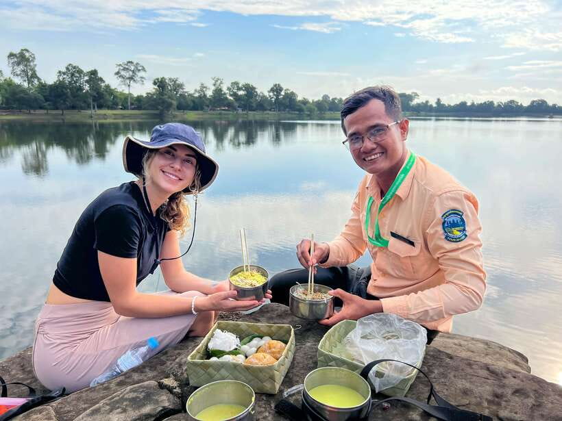 Siem Reap: Angkor Wat Sunrise Tour via Tuk Tuk & Breakfast - Key points to know before booking