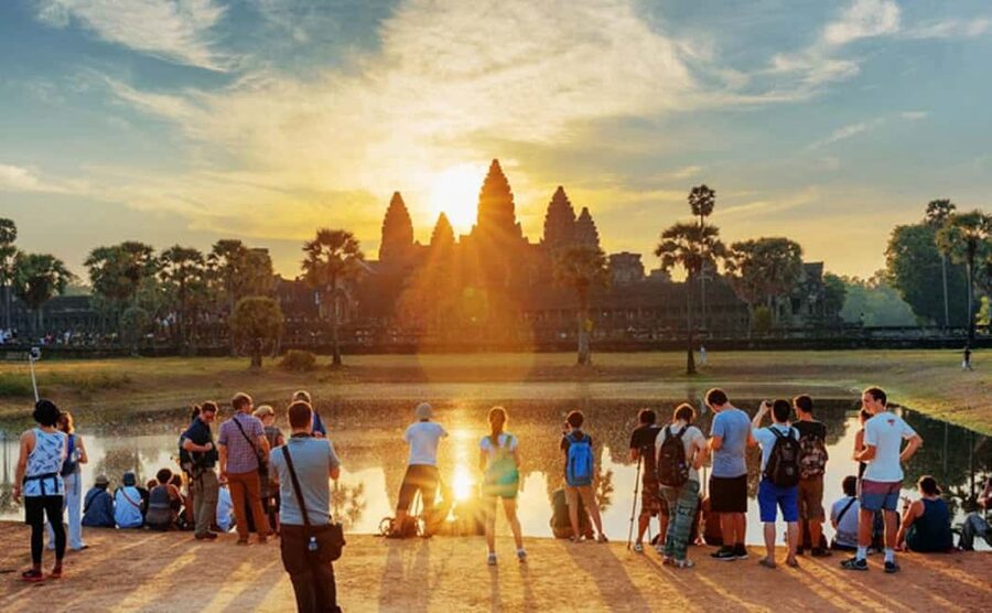 Siem Reap: Angkor Wat Sunrise Tour with Spanish Guide - Ta Prohm, where nature frames the ruins