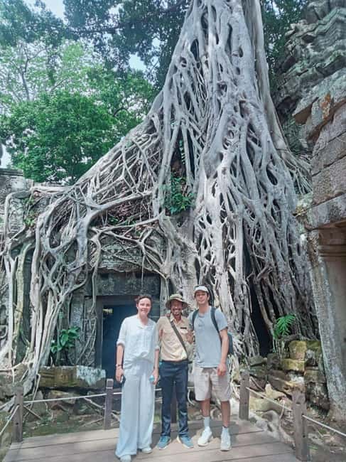 Siem Reap: Angkor Wat Tour with French-Speaking Guide - Angkor Wat, saved for the afternoon