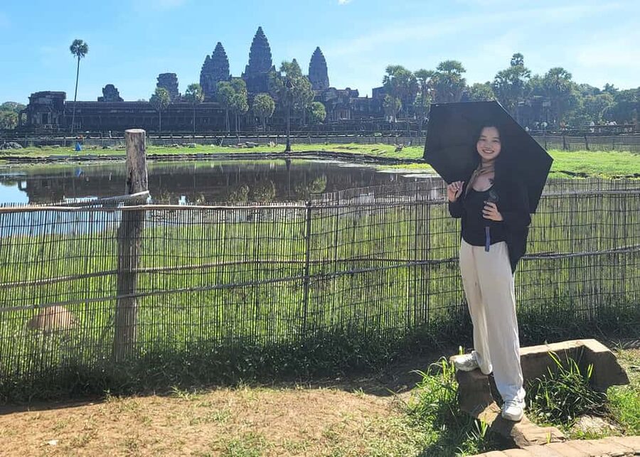 Siem Reap: Angkor Wat Tour with Private English Guide 2 Days - Angkor Wat at sunrise: more than a famous photograph