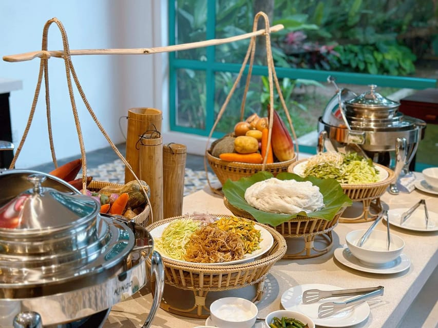 Siem Reap: Apsara Dance Show and Dinner with Hotel Pickup - Practical tips for a smoother night