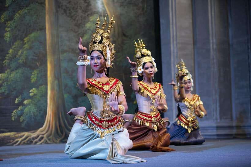 Siem Reap: Apsara Show Including Dinner & Hotel Pickup - Key things to know before booking