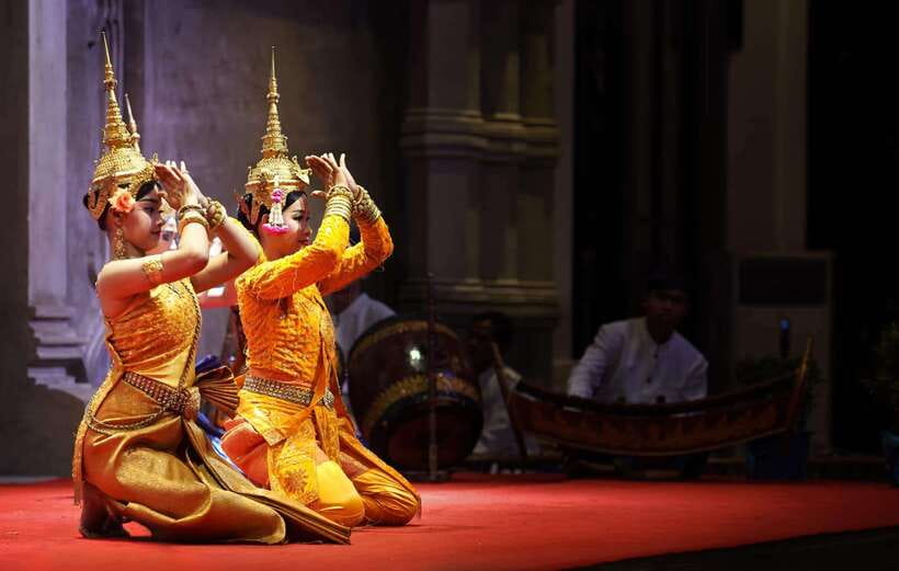 Siem Reap: Apsara Show Including Dinner & Hotel Pickup - Why the Apsara show belongs on a Siem Reap evening