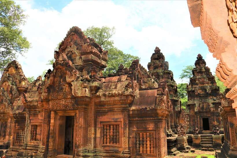 Siem Reap: Banteay Srei and Grand Circuit Heritage Tour - 8:00 am pickup and a comfortable road day