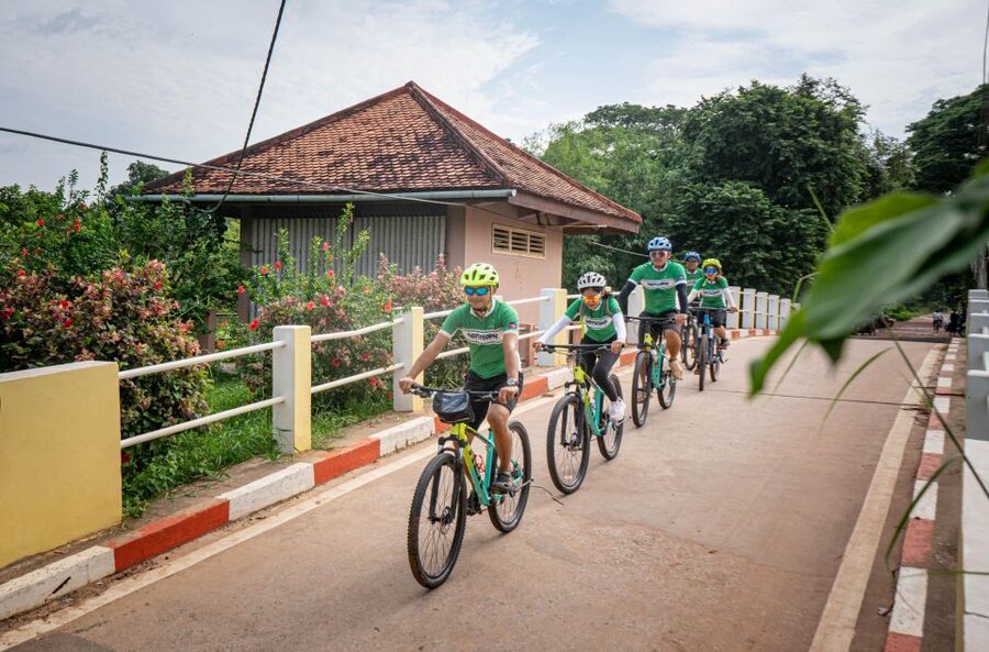 Siem Reap City Haft Day Bike Tour - Shrines and Royal Independence Gardens