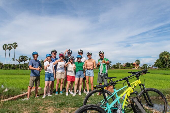Siem Reap Countryside Bike Tour / E-Bike or Tuk Tuk - Group size, guides, and the human side of the tour