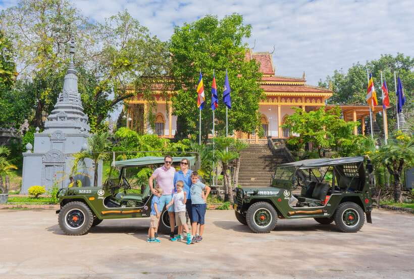 Siem Reap: Countryside Jeep Tour / SUV Car Available - From Siem Reap to the War Museum