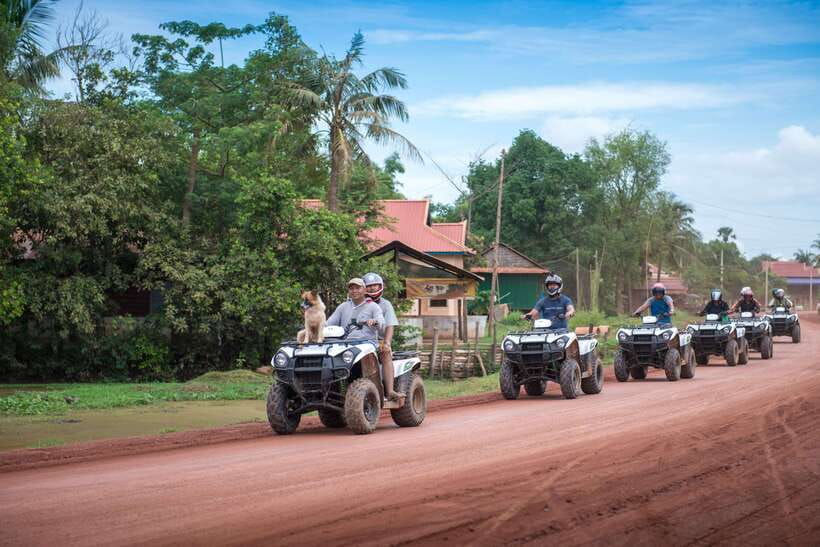 Siem Reap: Countryside Quad Bike Sunset Adventure - Leaving Siem Reap by tuk-tuk