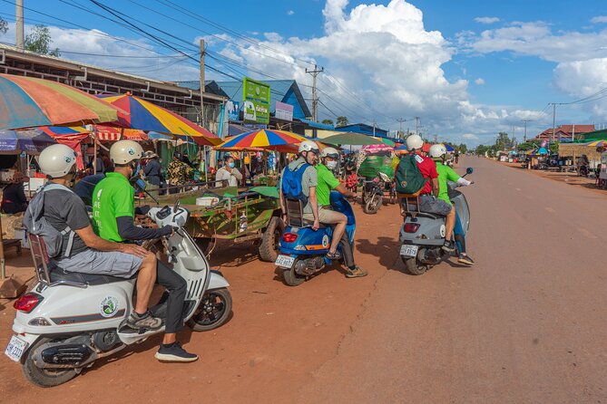 Siem Reap Countryside Sunset Vespa Tour / Tuk Tuk Available - Guides can shape the experience