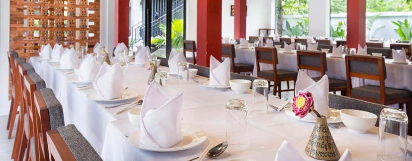 Siem Reap: Dinner and Traditional Show with Hotel Transfer - What this Siem Reap evening is really like