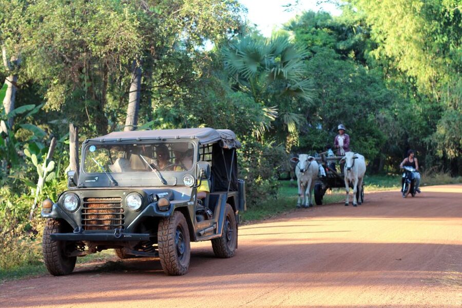 Siem Reap - Discover Angkor Wat by Jeep - Lunch near the East Baray area