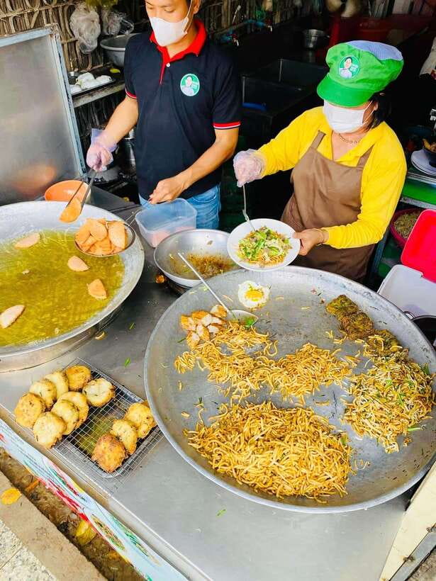Siem Reap: Evening food Tour Guided and Unique Tour - 6:00 pm: Made In Cambodia Market