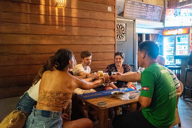 Siem Reap Evening Food Tour - Inclusive 5 stops Local Tastings - 6:00 pm: A quieter hour at Made in Cambodia Market