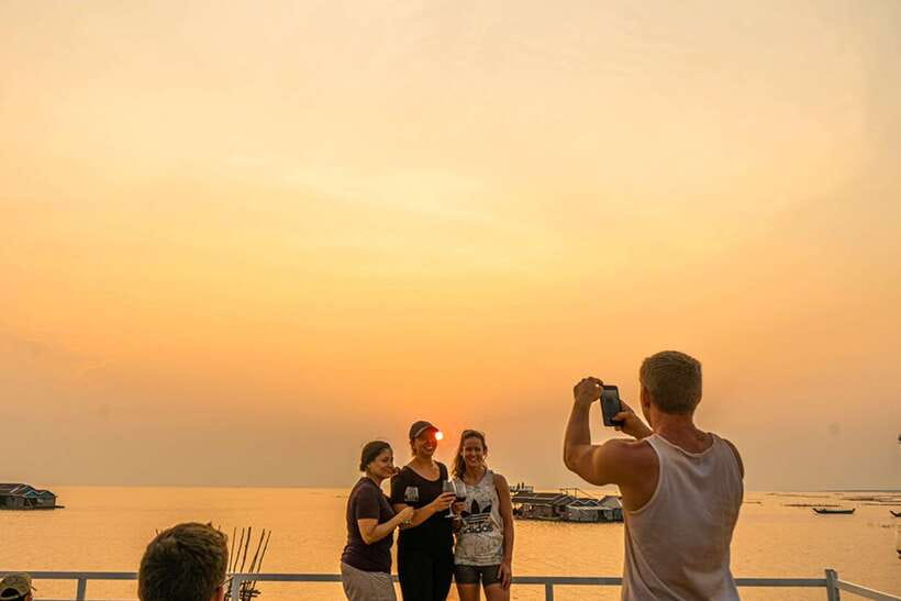 Siem Reap: Floating Village and Sunset Private Boat Tour - Key points at a glance