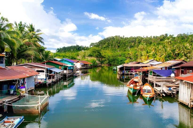 Siem Reap: Floating Village, Kampong Phluk Private Tour - Out toward the flooded forest