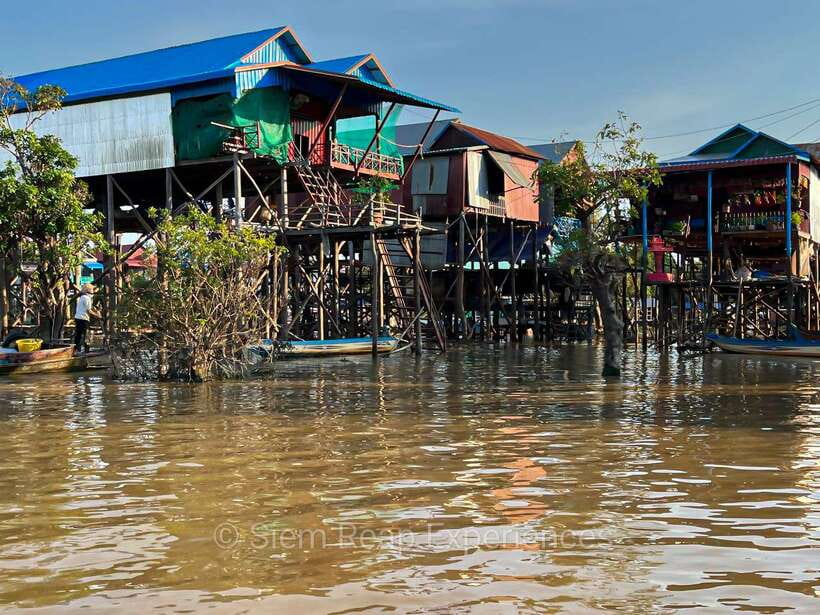 Siem Reap Floating Village Kampong Phluk Sunset with Boat - Tonlé Sap and the sunset stop