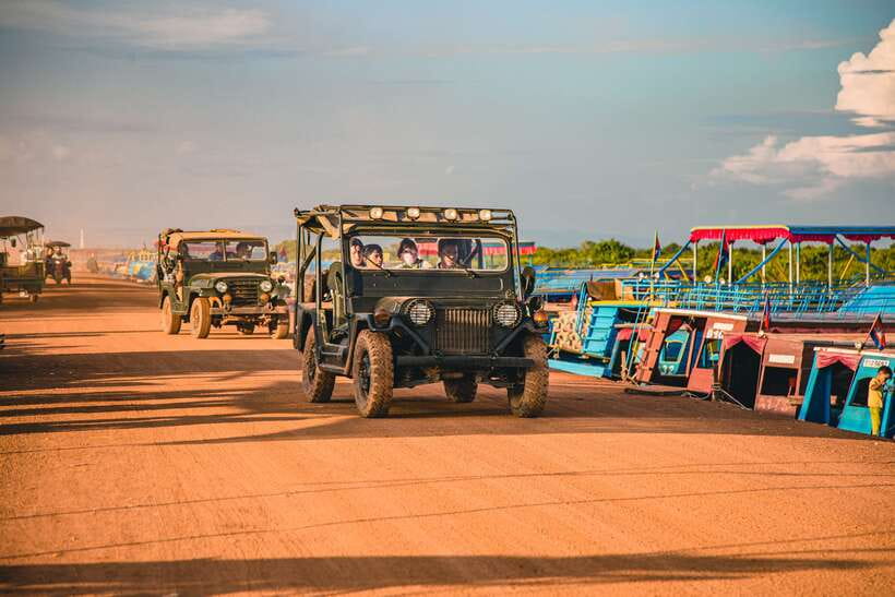 Siem Reap Floating Village Sunset Jeep Tour or SUV Car - The drive south from Siem Reap